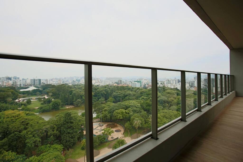 Apto Frente Parque Com Vista E Piscina Porto Alegre Exterior foto