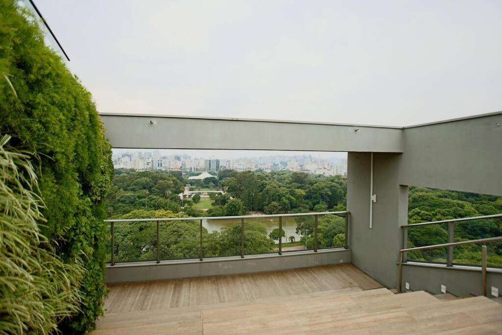 Apto Frente Parque Com Vista E Piscina Porto Alegre Exterior foto